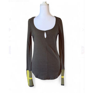 💚We The Free by Free People Waffle Knit Keyhole Long Sleeve Top | M